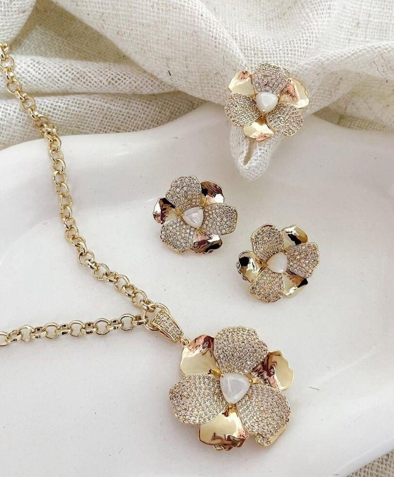 Crystal Bloom Jewelry Set